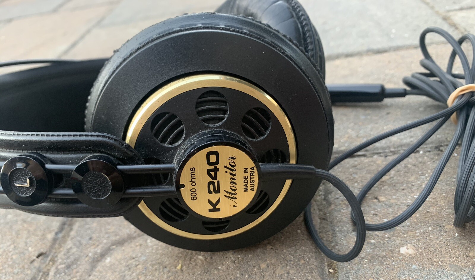 Rare/Discontinued AKG K240 Studio Monitor Headphones 600 Ohms Made in