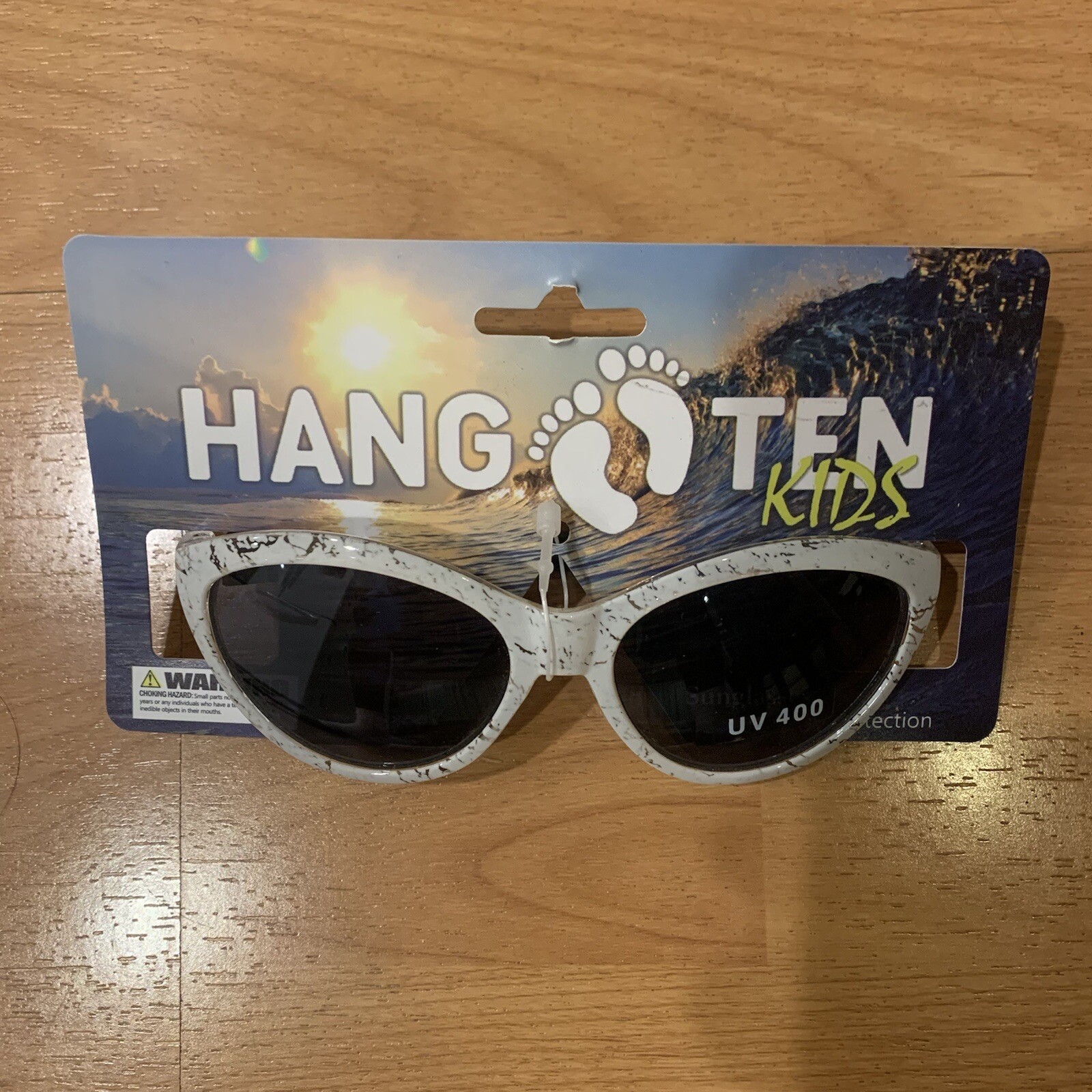 Hang Ten Kids Cat Eye Sunglasses UV 400 Protection White Frames Black Arms for Girls-image