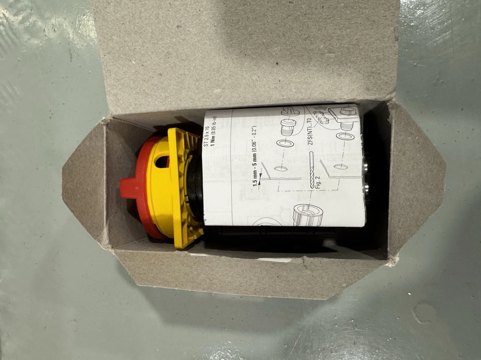 Eaton Moeller T3-4-15682/EA/SVB Main Switch Surface Mounting Isolator New 3