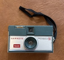 Vintage Kodak Hawkeye Instamatic R4 Film Camera W/Wrist Strap Untested