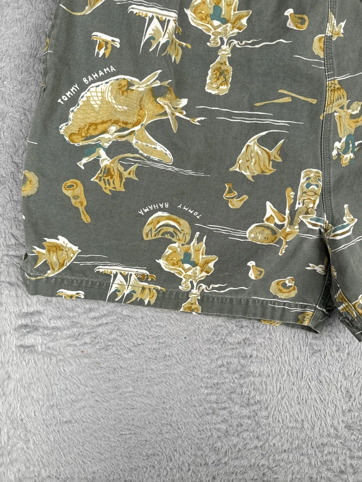 Pantalones Cortos Tommy Bahama Para Hombre XL Verde Relax Tropical Estampado de Peces Cordón Hawaiano Foto 3 de 4