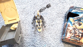 Lego Technic Throwbots Lot of 4 -8500-8502-8506-8507 with Cases, 2 Discs