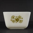 Vintage Pyrex 501-B Verde Square Flowers 12 Oz Fridgie Dish No Lid