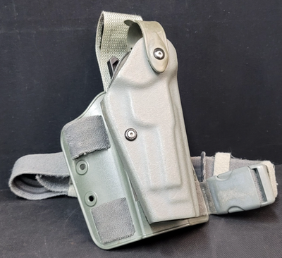 希少左用Safariland 6005-73 BER-92 レッグホルスター実物 希少左用Safariland 6005-73 BER-92 レッグホルスター実物 - メルカリ
