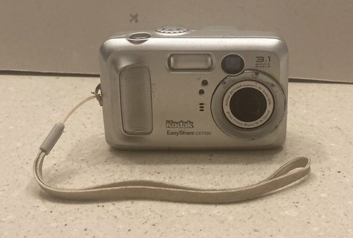 Kodak EasyShare CX7330 3.1MP Digital Camera - Silver - Tested & Working