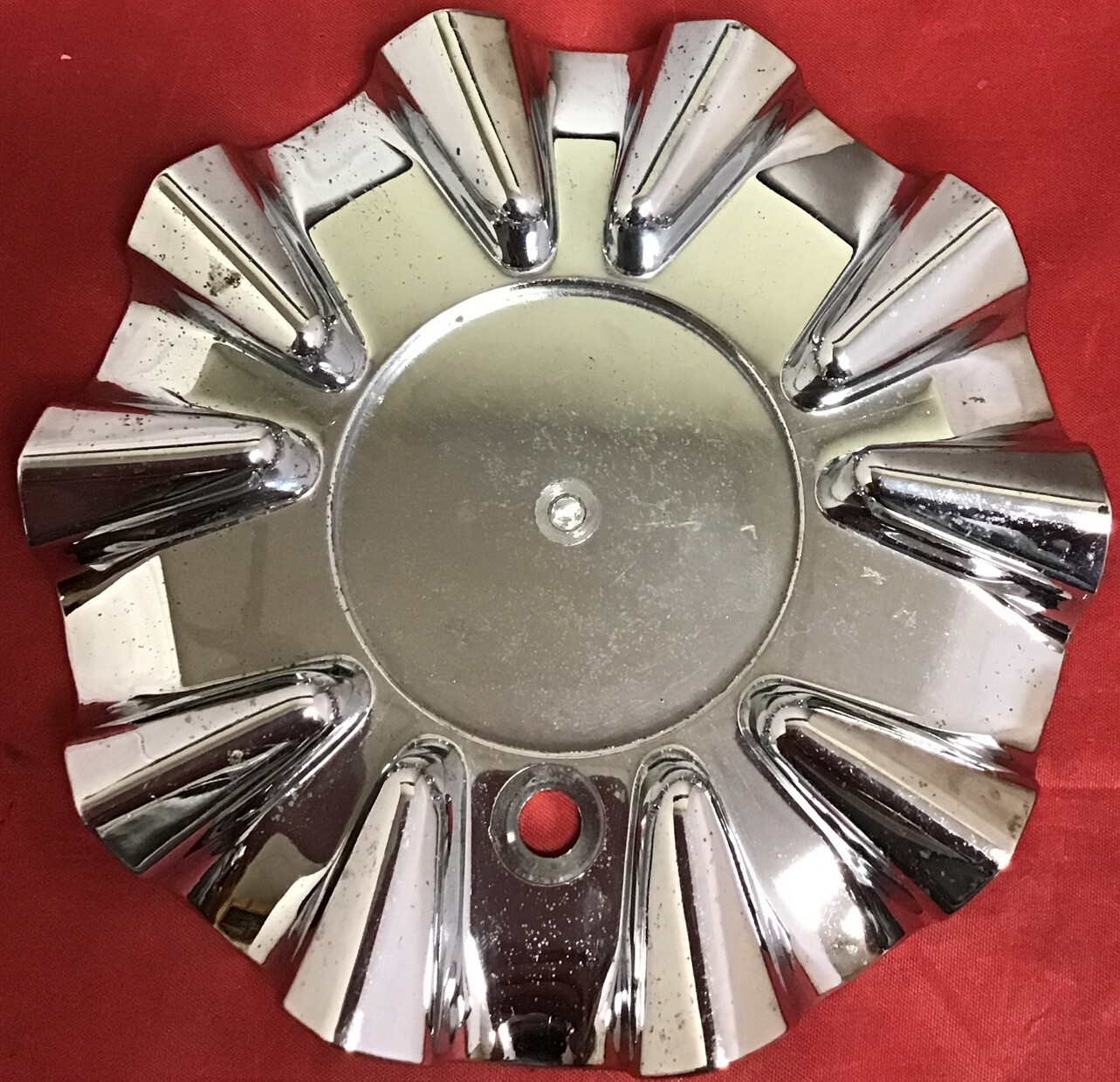 ONE USED Original HELO Chrome Wheel Center Cap # 184A CUSTOM AFTERMARKET 12784