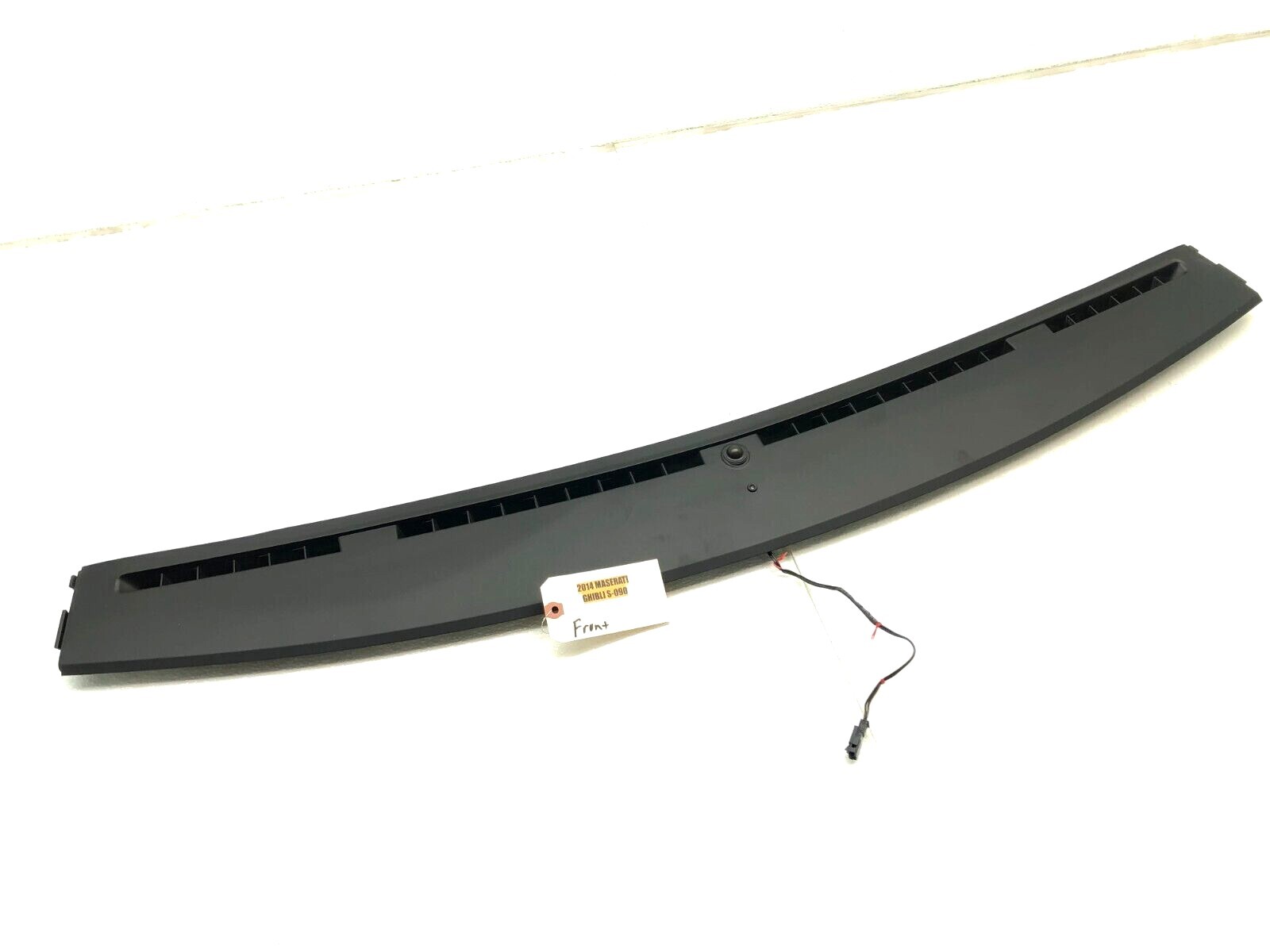 2014-2020 MASERATI GHIBLI FRONT DASH DEFROST GRILLE COVER OEM.
