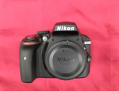 Nikon D3300 DSLR Camera 24.2MP APS-C CMOS Excellent Condition
