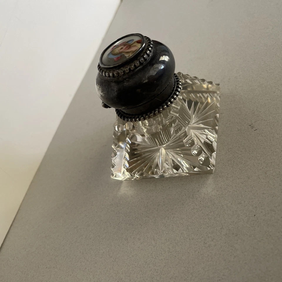 ANTIGUO RARO TINTERO PLATEADO CON BISAGRAS PLATA DAMA VICTORIANA SUPERIOR Foto 3 de 4