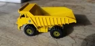 1:64 Vintage 1979 Hot Wheels Caterpillar Yellow Dump Truck Super Clean Shelf A3