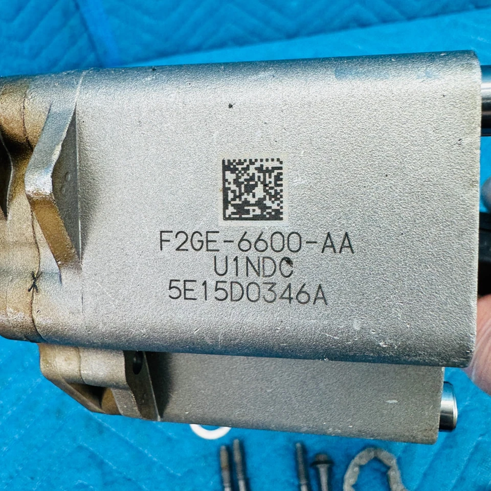 Bomba de óleo do motor Ford Focus ST 2.0 2015–2018 com corrente, engrenagens e tensor fabricante de equipamento original F2 - Imagem 2 de 4