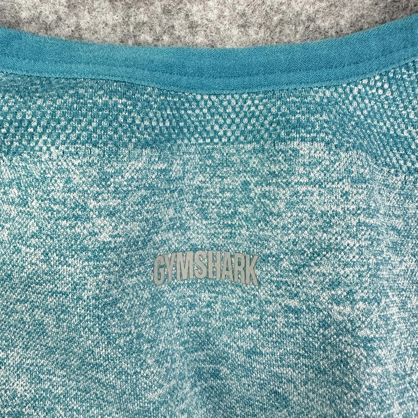 gymshark flex strappy logo training workout tank-bra
