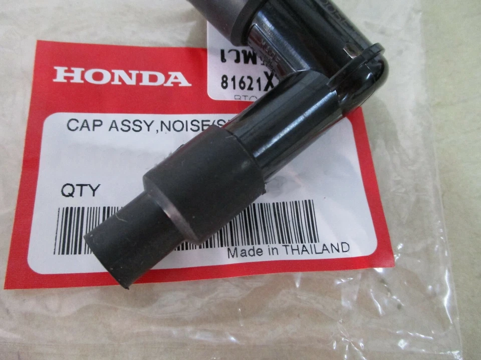 Fit Honda CD125 CL175 CB125 CB160 CB250  Head Spark plug Resistor cover OEM [mi] Foto 2 de 4
