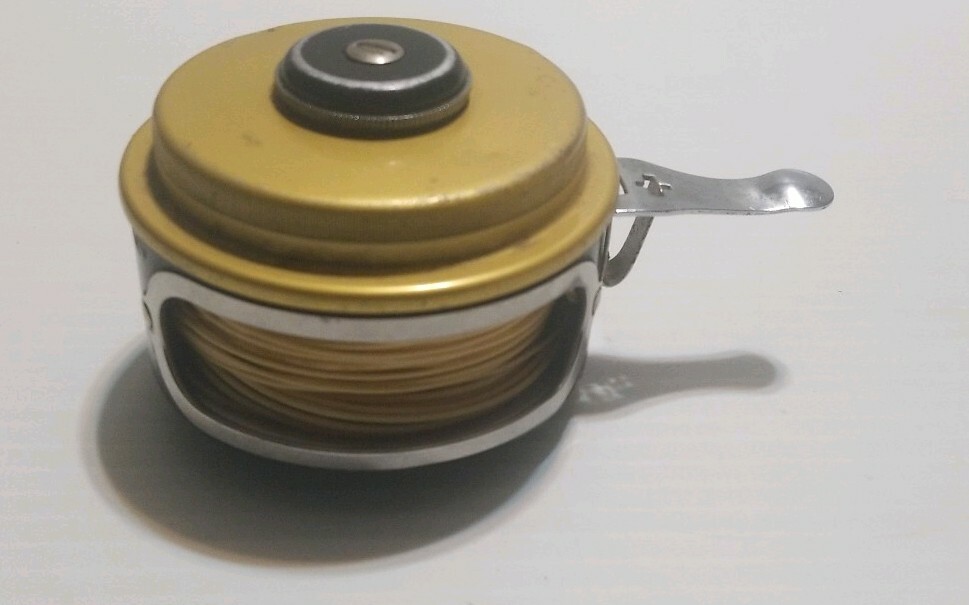 リール WESTERN AUTO STORES REVELATION V7343 Vintage Western Auto Supply Co. Revelation V7343 Reel