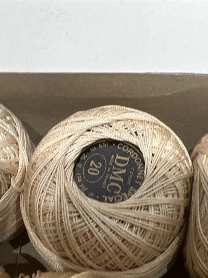Lote de 10 DMC cordonnet rosca especial tamanho 20 cores ecru natural 174 jardas - Imagem 2 de 4