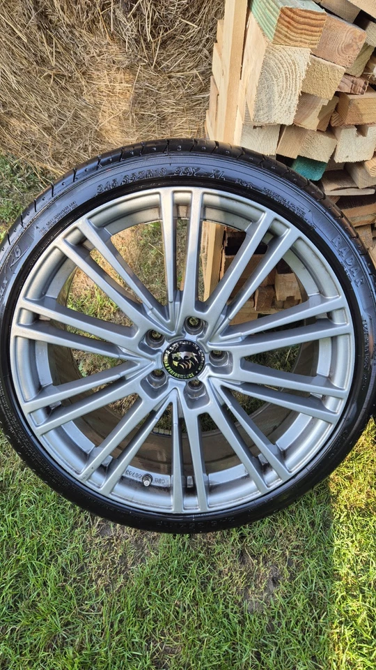 Kompletträder 245 35 R19 Sommer - Bild 2 von 4