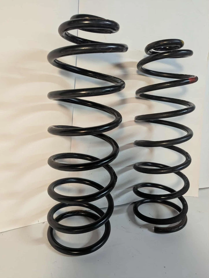 1994-2000 Volvo 850 S70 V70 (up to 2004 C70) REAR Coil Springs PAIR OEM FWD ONLY Foto 2 de 4