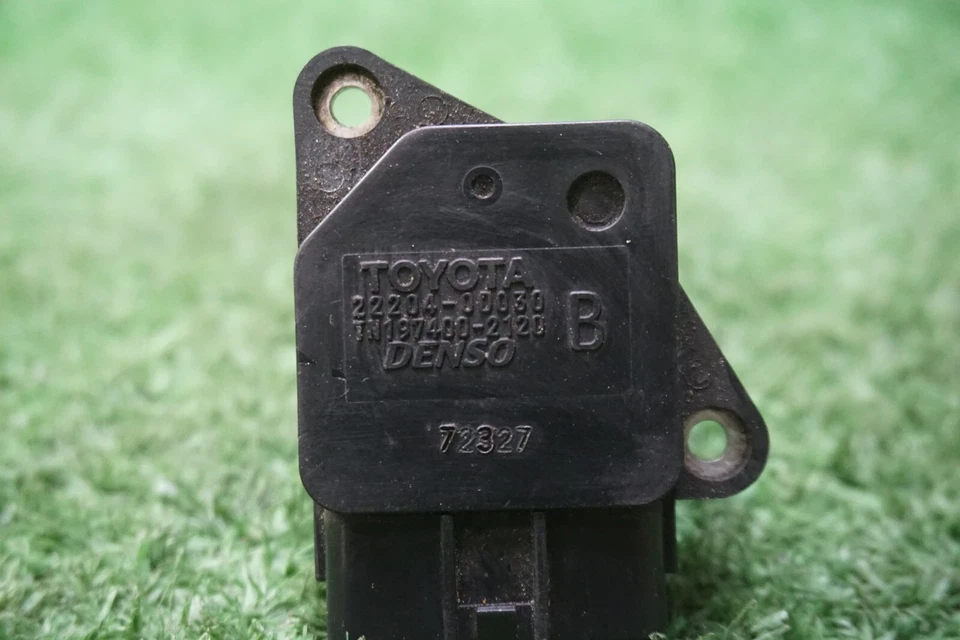 Sensor de flujo de aire másico Toyota Camry 2002 2003 2004 2005 2006 OEM 2220400030 Foto 4 de 4