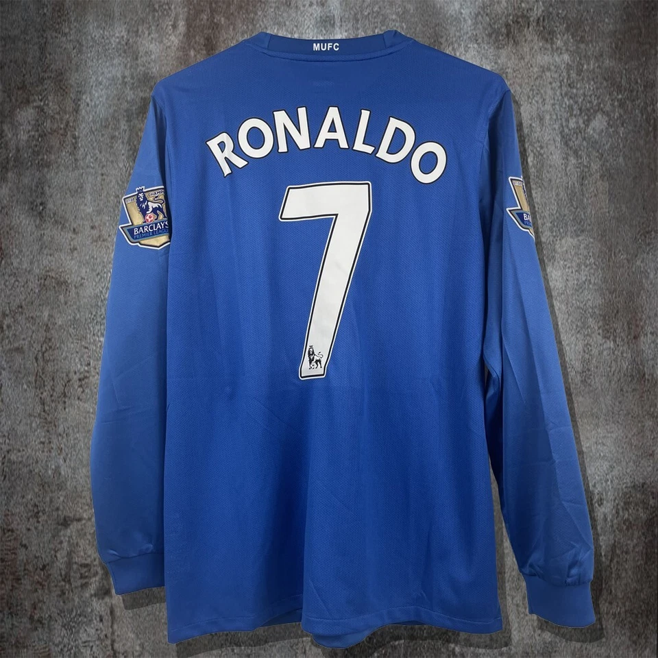 Camiseta de visitante vintage del Manchester United 2008 con insignia - Ronaldo | Envío gratuito Foto 3 de 4