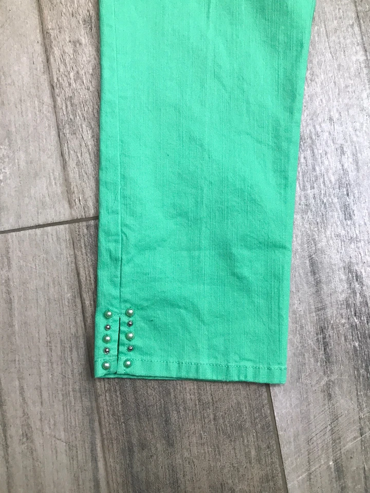 Hearts Of Palm Crop Stretch Pants Womens Size 6 Elastic Waist Mint Green 28x24 - Image 2 of 4