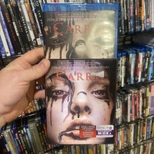 Carrie (Blu-ray & DVD, 2013, 2-Disc Set) w/ Lenticular Slipcover