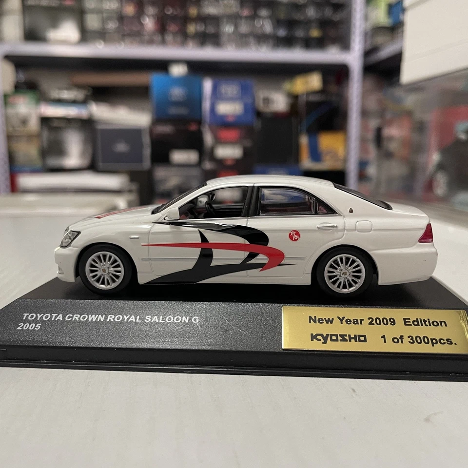 1:43 JC kyosho Toyota Crown 11ª generación S180 2005 modelo coche blanco  Foto 2 de 4