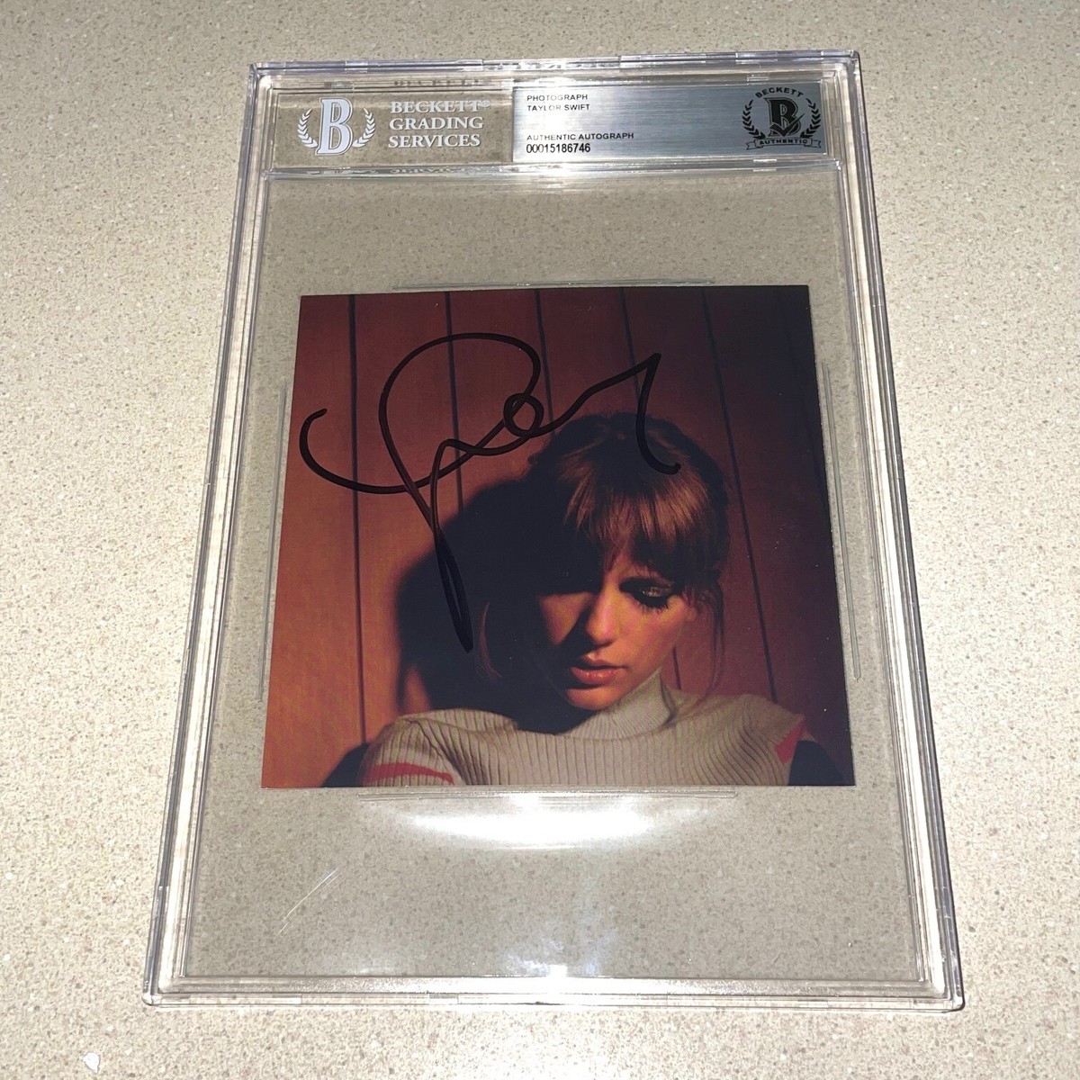 TAYLOR SWIFT signed autographed MIDNIGHTS INSERT CARD BECKETT