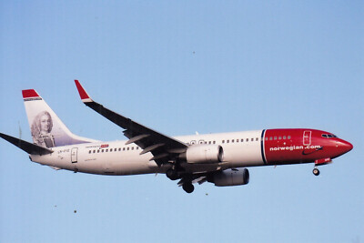 32533/ Foto   BOEING 737   LN-DYE   NORWEGIAN   Berlin-Schönefeld