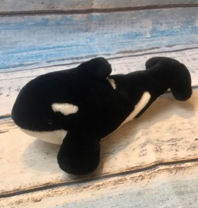 shamu stuffed animal