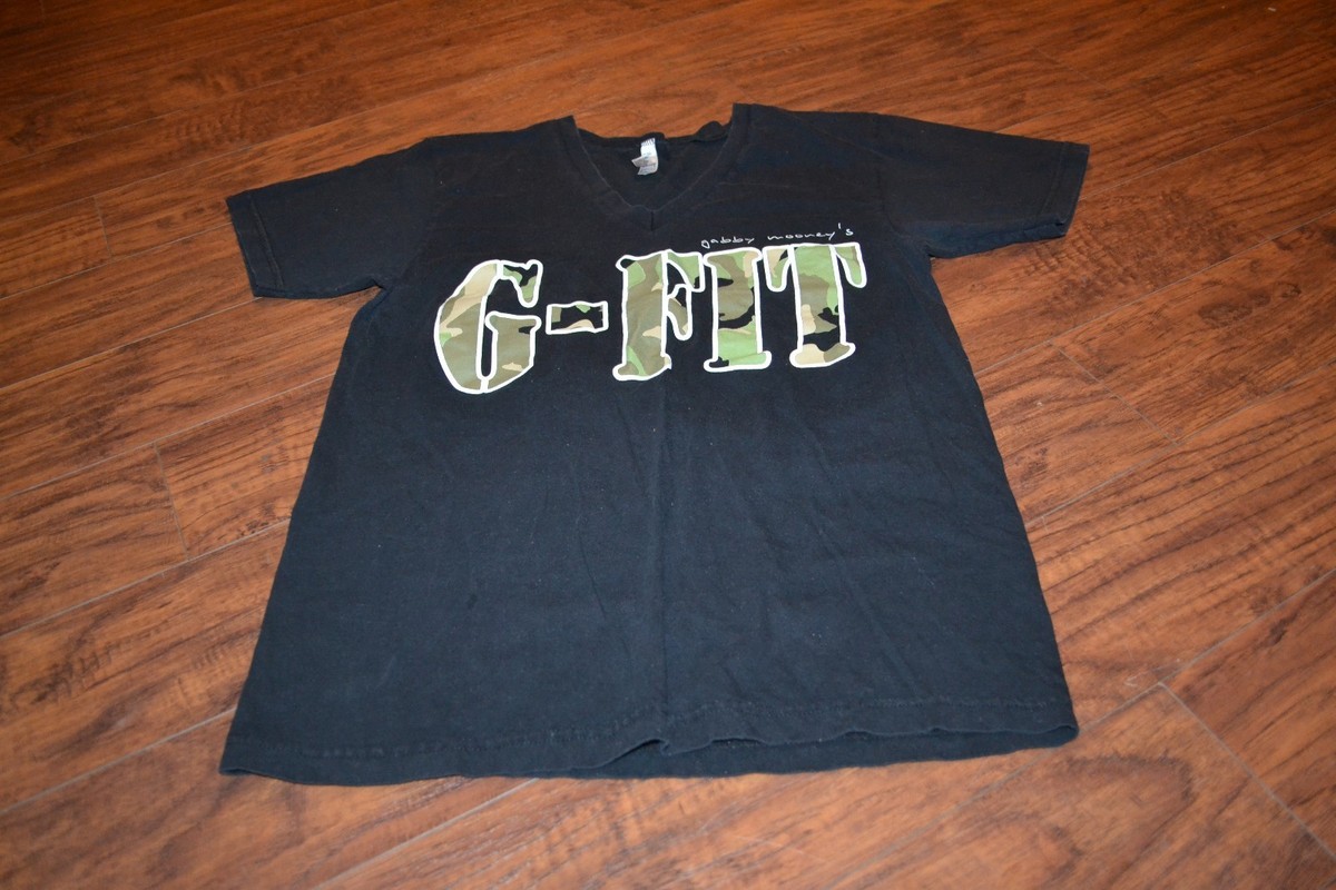 B37- Gabby Mooney's G-FIT V-Neck Short Sleeve T-Shirt Size Medium