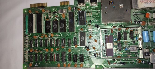 SCHEDA MADRE ORO COMMODORE 64 C64 BISCOTTONE - Afbeelding 4 van 6
