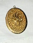 Vintage Filigree Oval LOCKET Necklace Pendant Fancy Scroll Design Gold Tone — photo 3