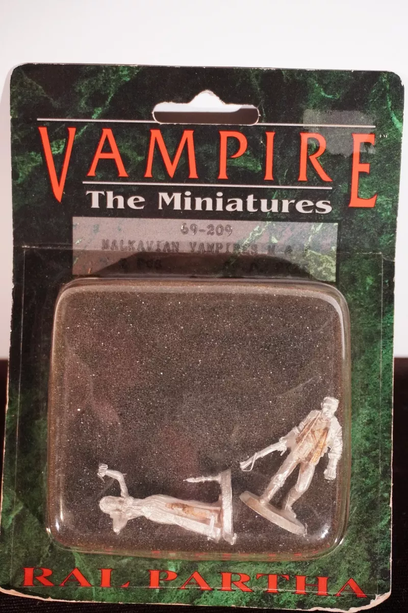 Vampire: The Masquerade Miniatures 69-209 Malkavian Vampires NIB