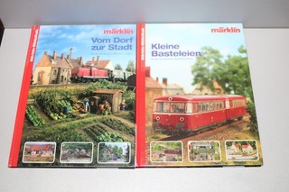 Märklin 2 Bücher kleine Bastelein und Vom Dorf zur Stadt Spur H0 #Y340