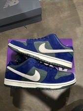 【新品未使用】Nike SB Dunk Low Deep  Nike Dunk SB Low Deep Royal Vintage Green for Sale | Authenticity