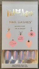 Red Aspen Press On Nails, Medium Coffin, It's Tinsel Time, Claire