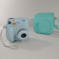 Fujifilm Instax Mini 7S - Blue - Instant Film Camera With Blue Case Tested