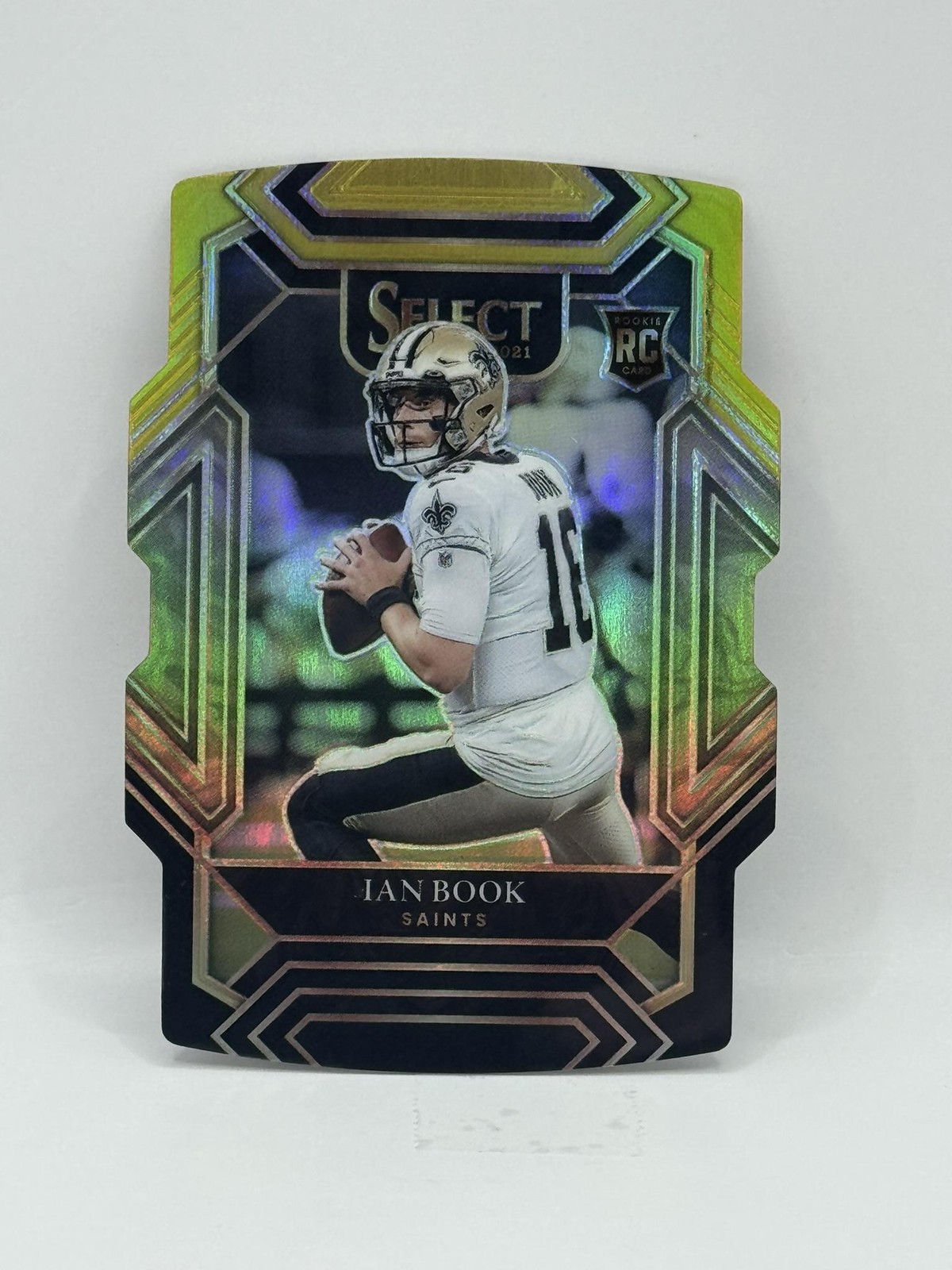 2021 Panini Select #279 Ian Book Black and Gold Prizm Die Cut New Orleans Saints