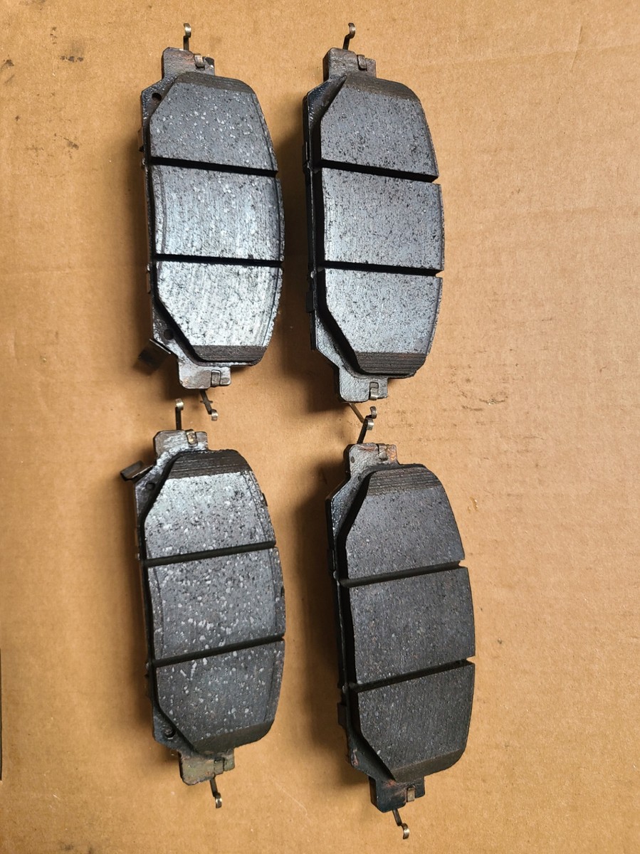 Akebono ProAct Ultra-Premium Brake Pads Honda CR-V Front ACT2036 Akebono ProAct Ultra-Premium Brake Pads Honda CR-V Front ACT2036