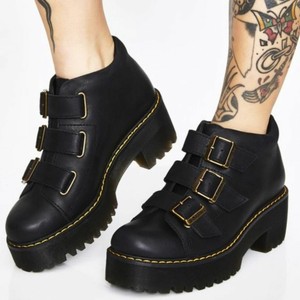 dr martens coppola black ankle boots