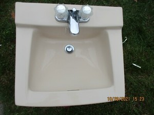 VINTAGE ANTIQUE PORCELAIN AMERICAN STANDARD LIGHT BEIGE  BATHROOM SINK  CAN SHIP