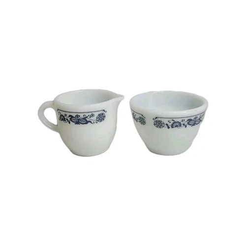 Vintage Pyrex Corning Ware Cream Creamer And Sugar Bowl Old Town Blue Onion