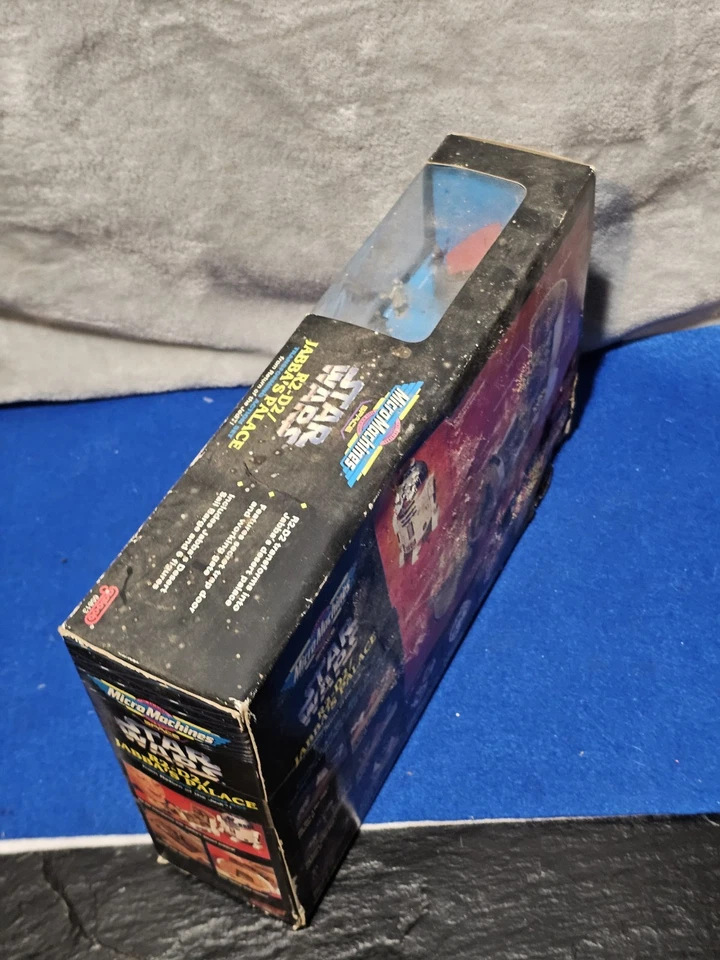 1994 Micro Machines Space Star Wars R2-D2/Jabba's Palace Transforming Action Set - Image 4 of 4