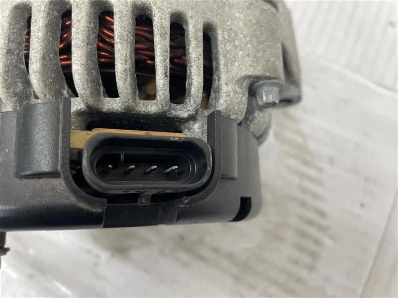 Генератор переменного тока Chevrolet Astro 2001-2004 годов выпуска 105 ампер идентификатор 10480326 от оригинального производителя - Изображение 4 из 4