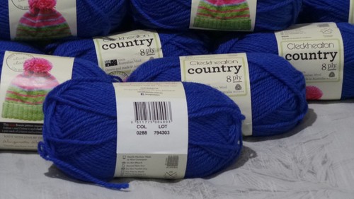 Cleckheaton Country 8ply 50g Blue 14 balls - Picture 2 of 2