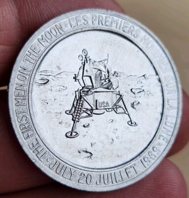 JULY.20 1969 APOLLO 11 FIRST MAN ON THE MOON COMMEMORATIVE COIN