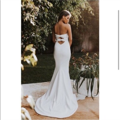 Katie May Noel & Jean white divinty wedding gown Small | eBay