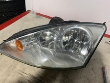 2003 Ford Focus Front Left Headlight H2b 2003 Ford Focus Front Left Headlight H2b
