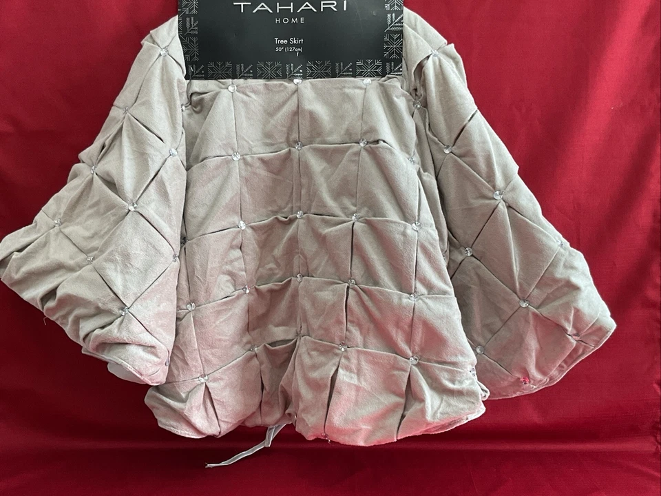 NEW TAHARI Home Tree Skirt Silver 50” Bejeweled Soft luxurious Velvet Silver - Image 3 of 4