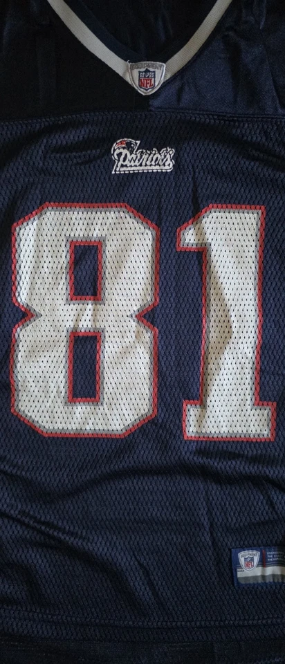 Vintage New England Patriots Randy Moss Jersey Youth Large 14-16 NFL Football - Image 2 of 4